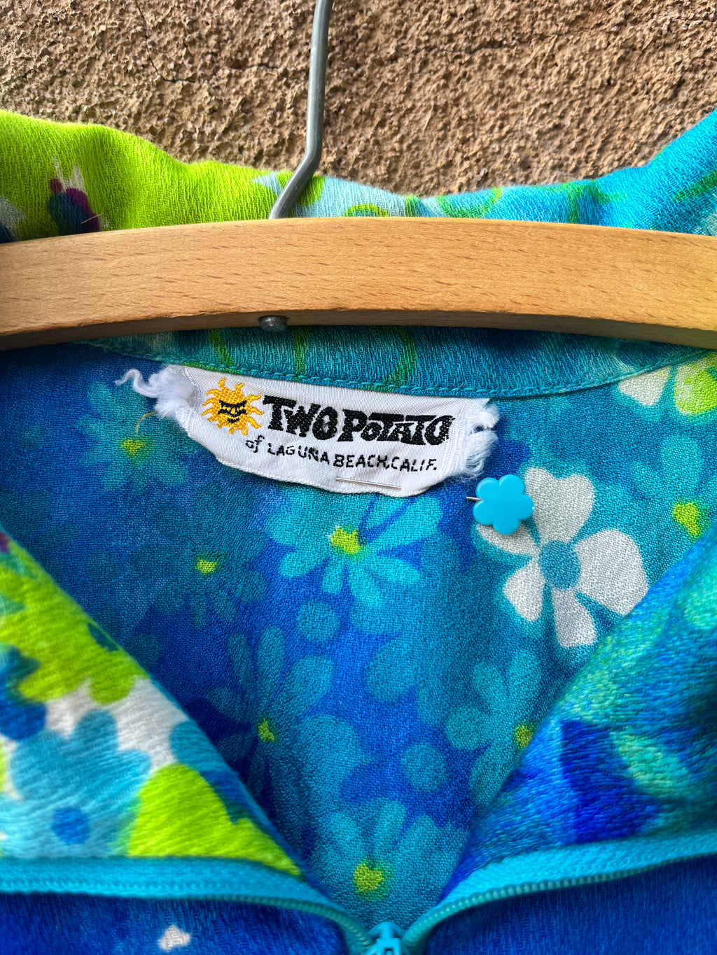 Vintage Two Potato Hawaiian barkcloth cape