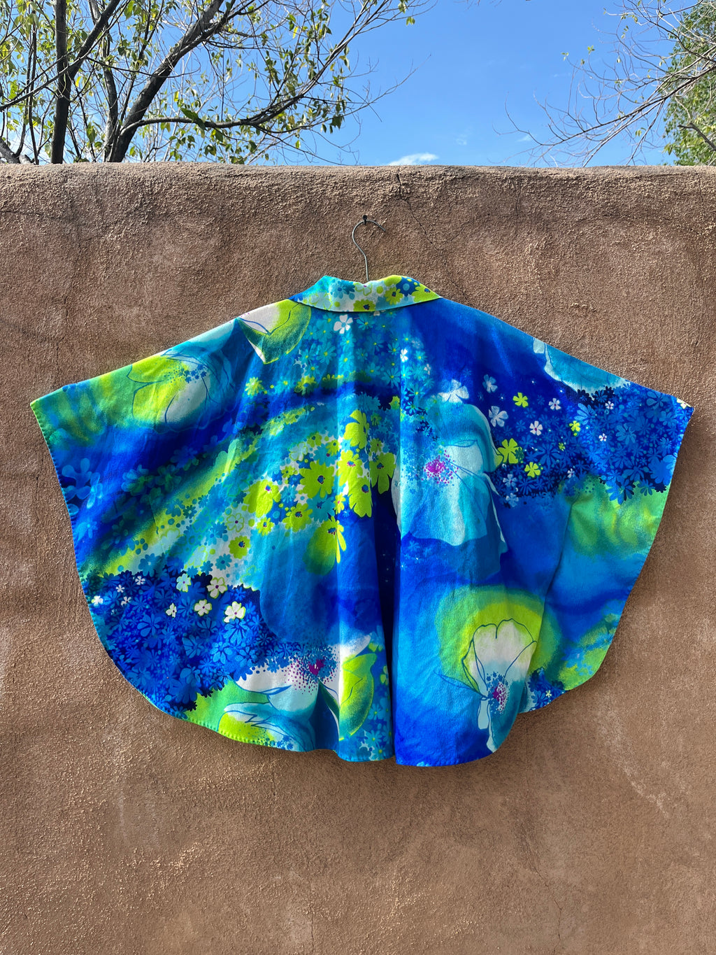 Vintage Two Potato Hawaiian barkcloth cape