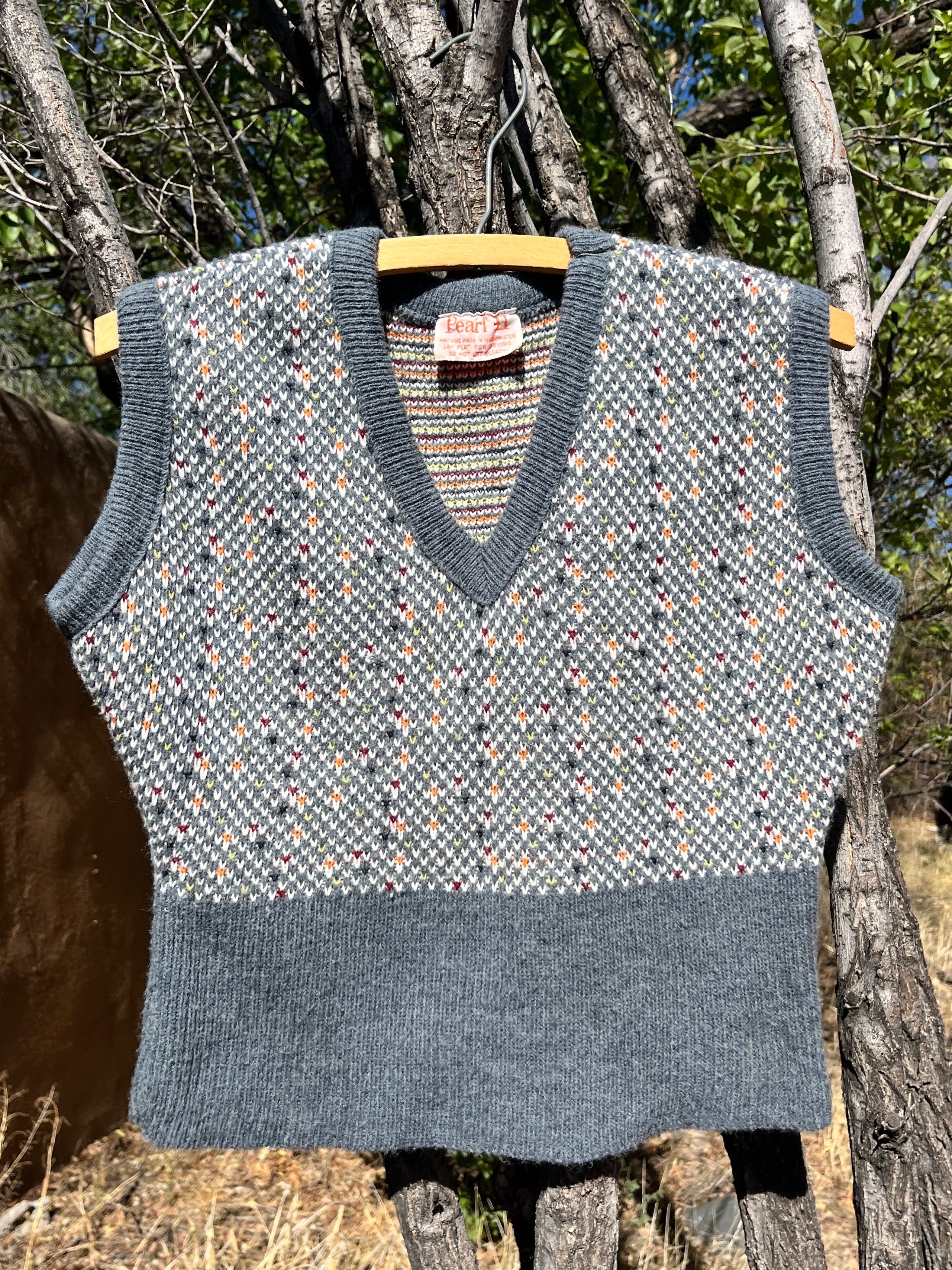 Vintage grey sweater vest